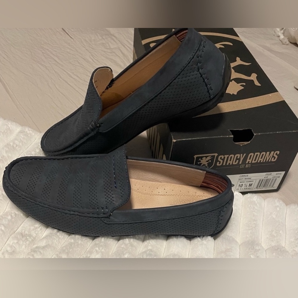 NEW 🙌🏼 Stacy Adams Blue Suede Slip-On Loafers